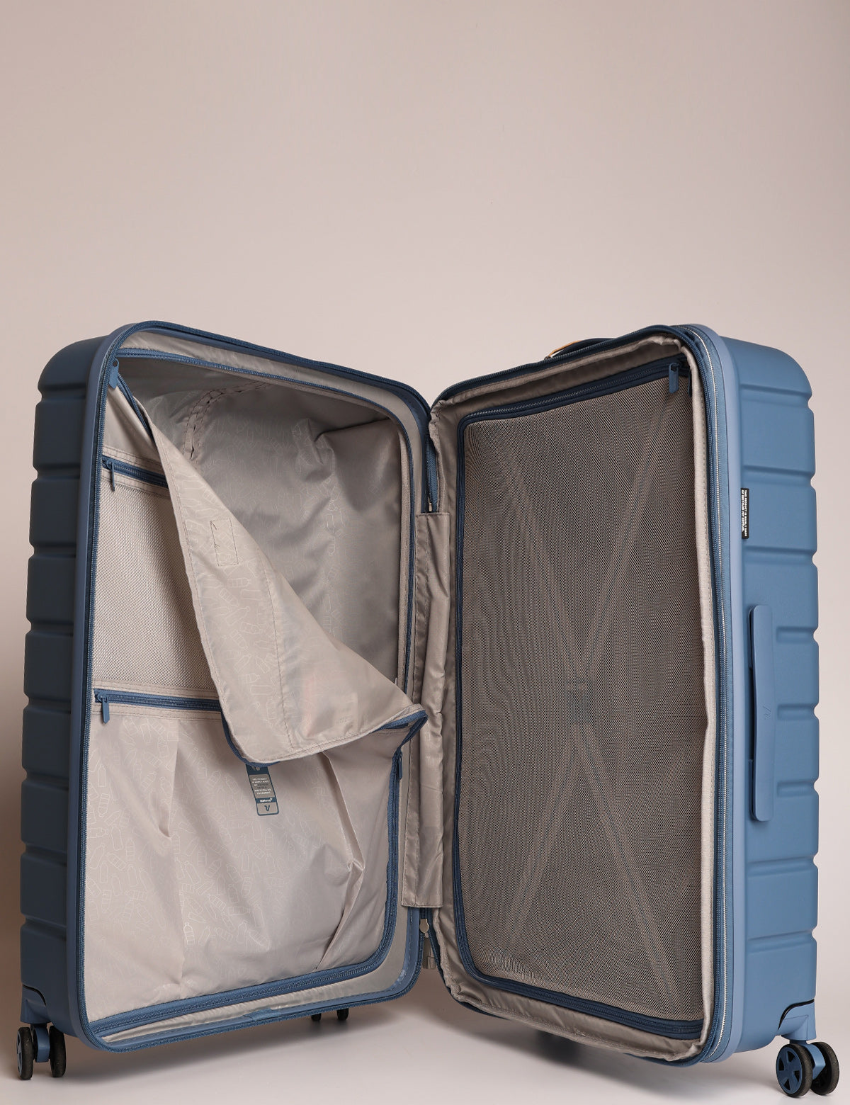 Roncato Relife large trolley 4 removable wheels
