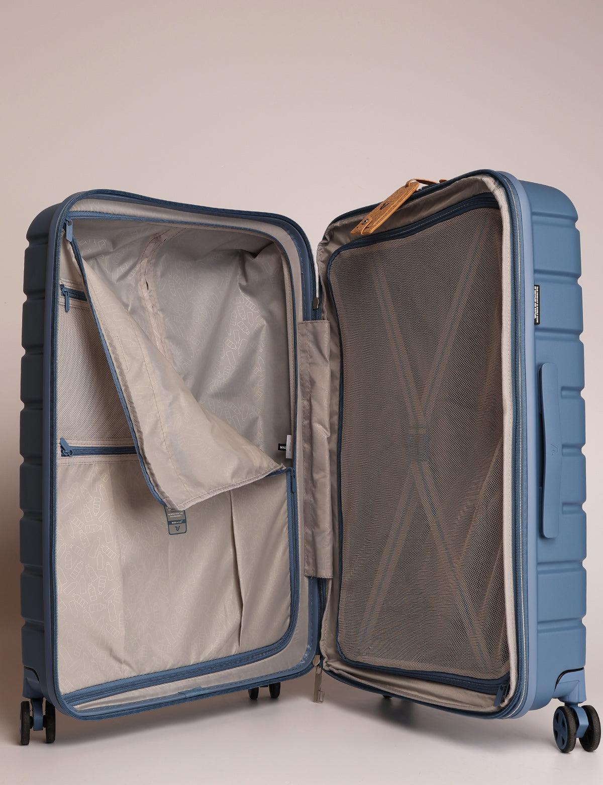 Roncato Relife Medium Trolley 4 Removable Wheels