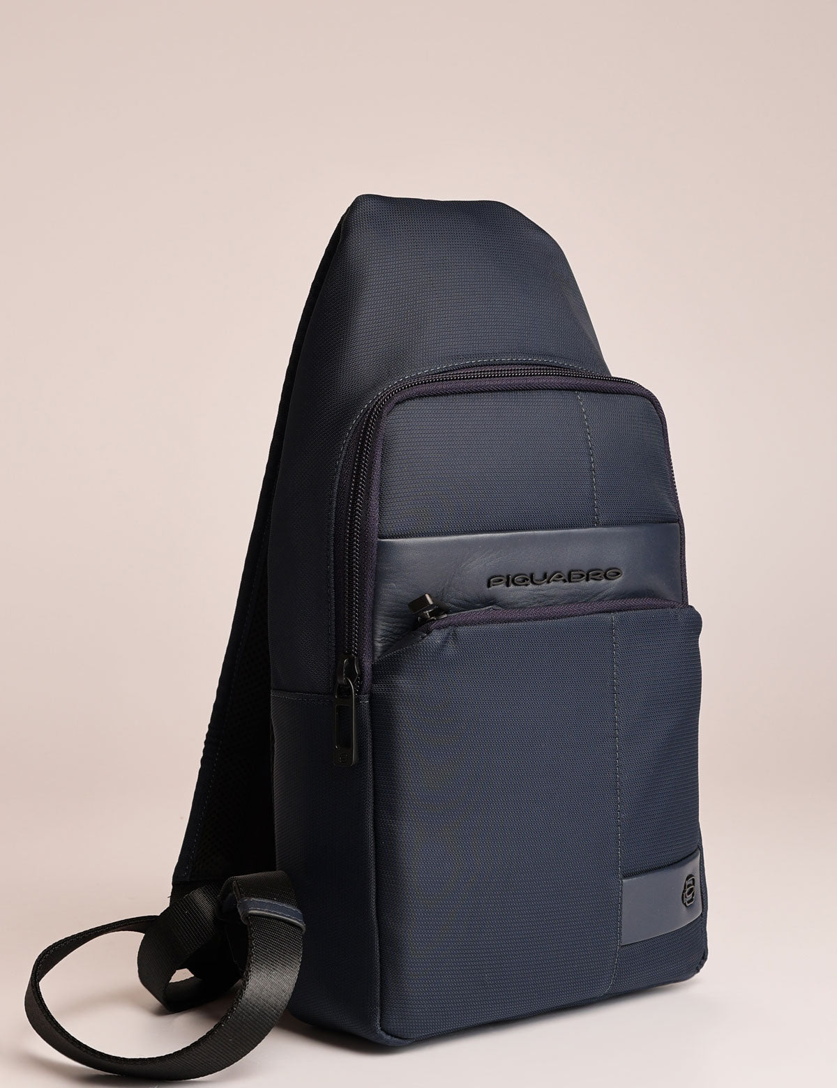Piquadro W129 iPad shoulder bag