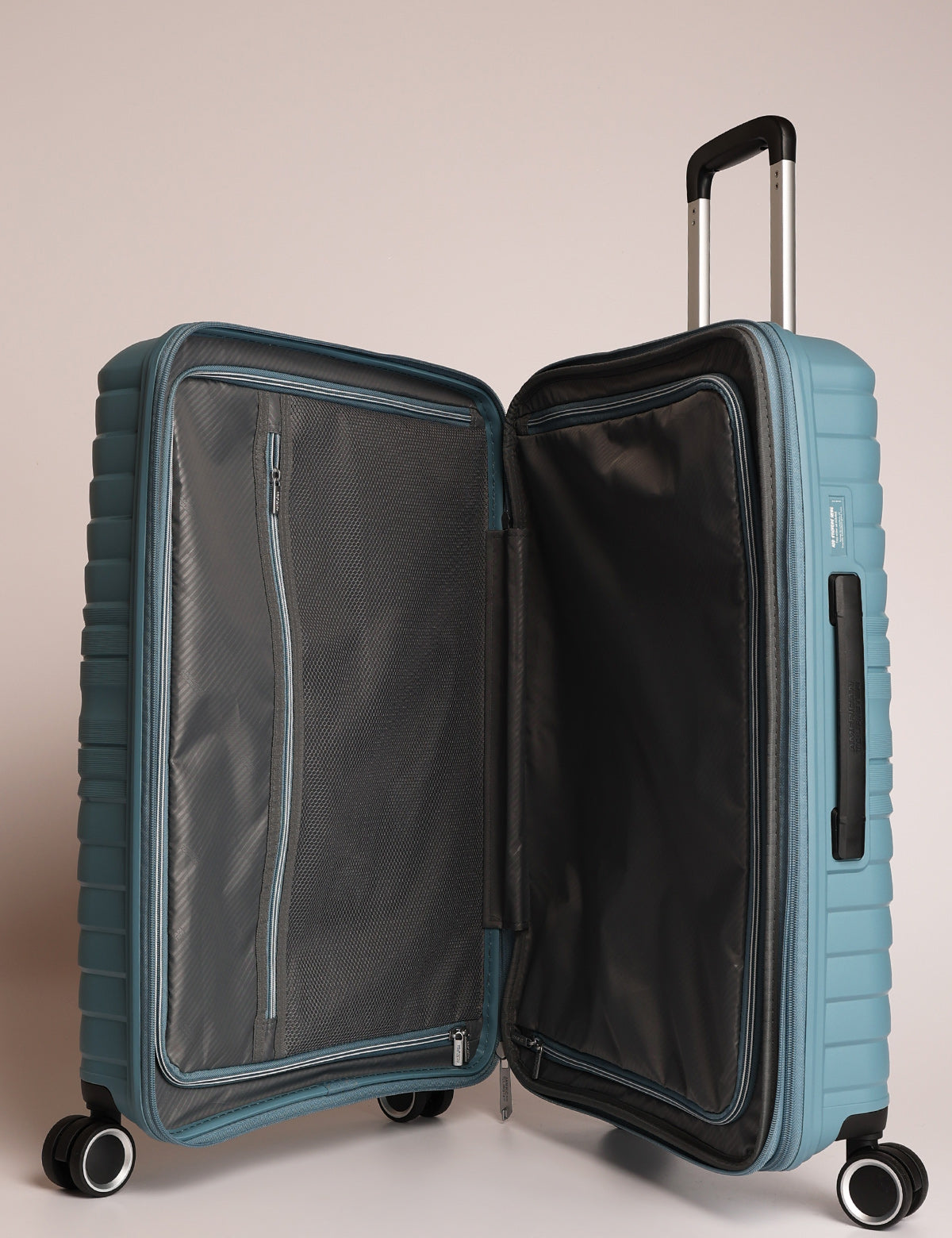 American Tourister Flytwist 4-wheel medium trolley
