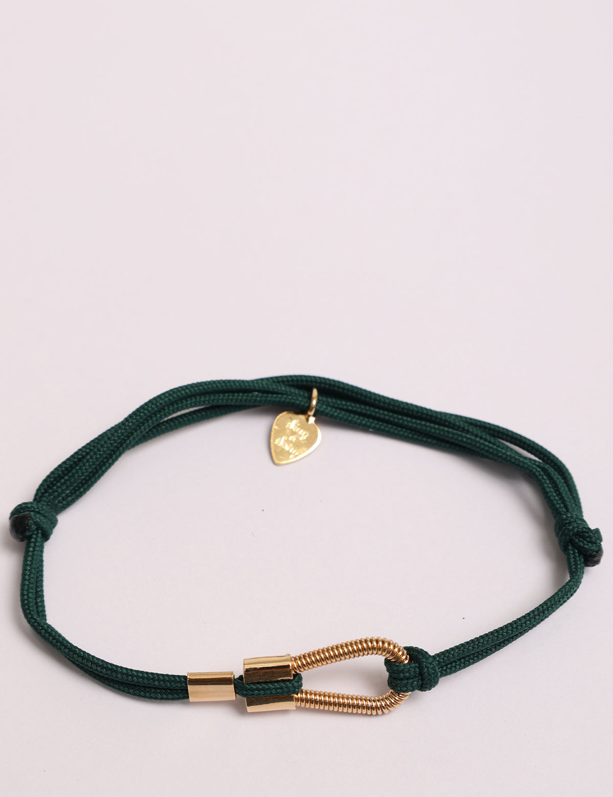 Goldfarbenes „Sing a Song Just Me“-Bass-Saitenarmband