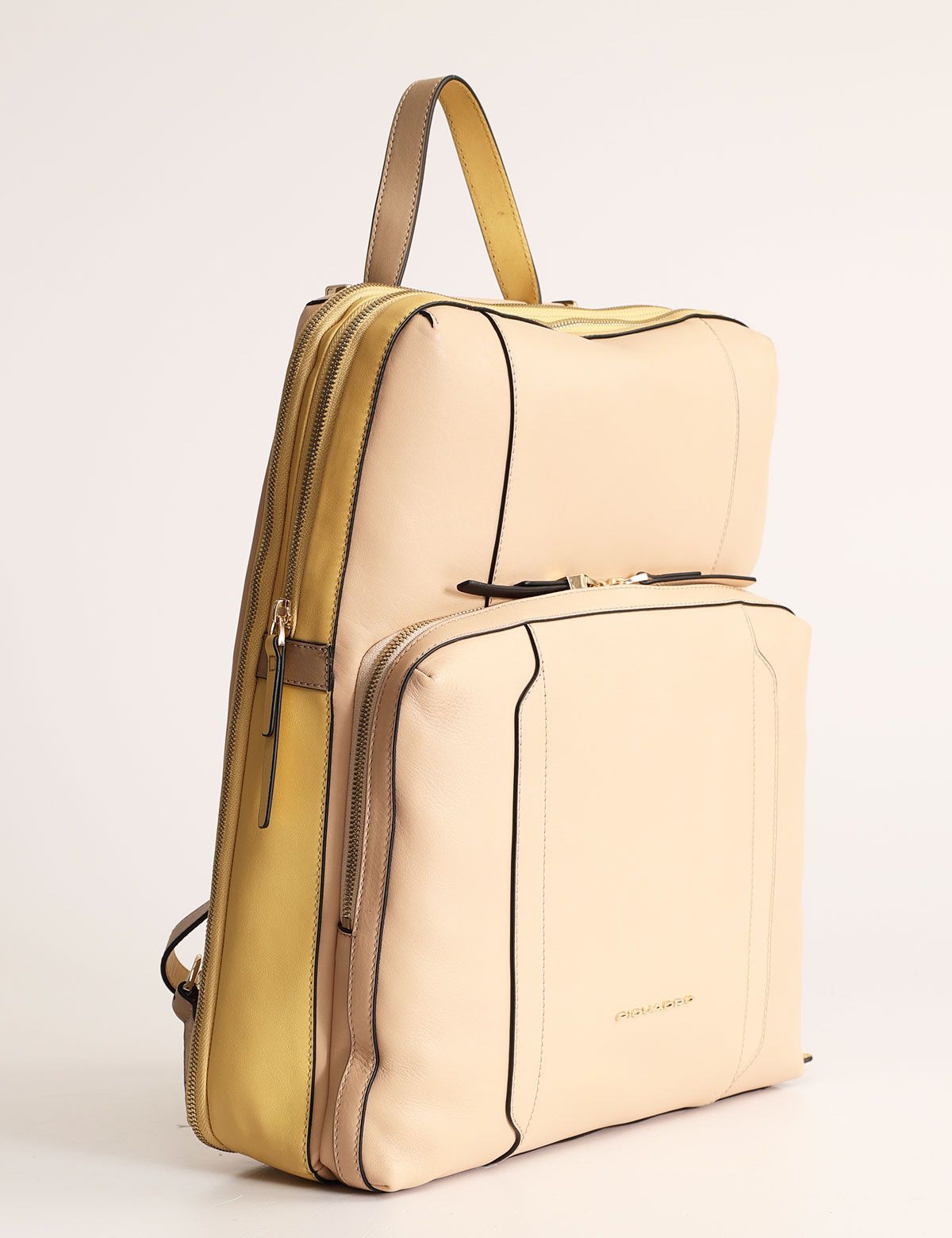 Travel Tech Motile Vegan Leather Motile Vegan Leather Backpack