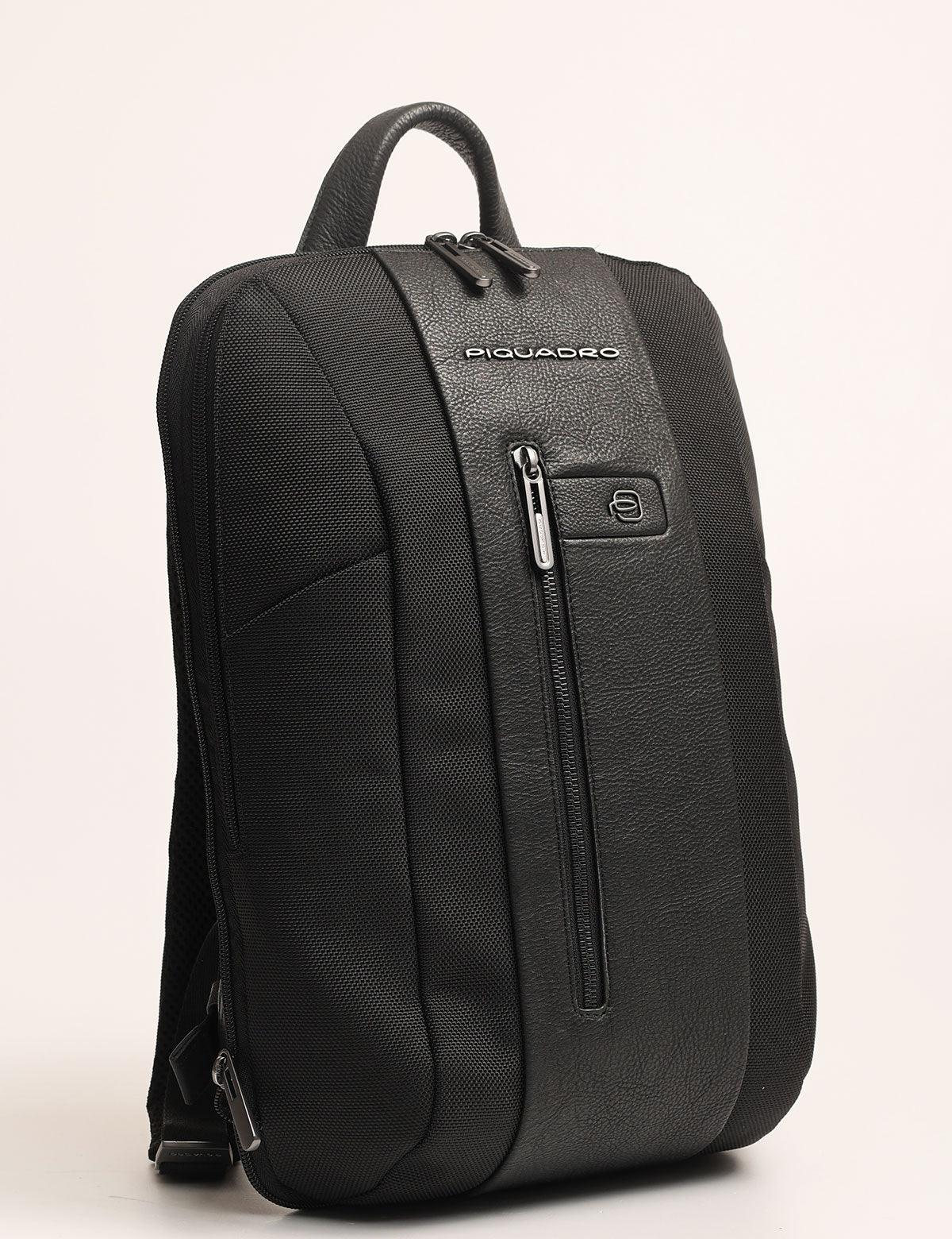 Piquadro Brief schlanker Rucksack für 15,6-Zoll-Laptop