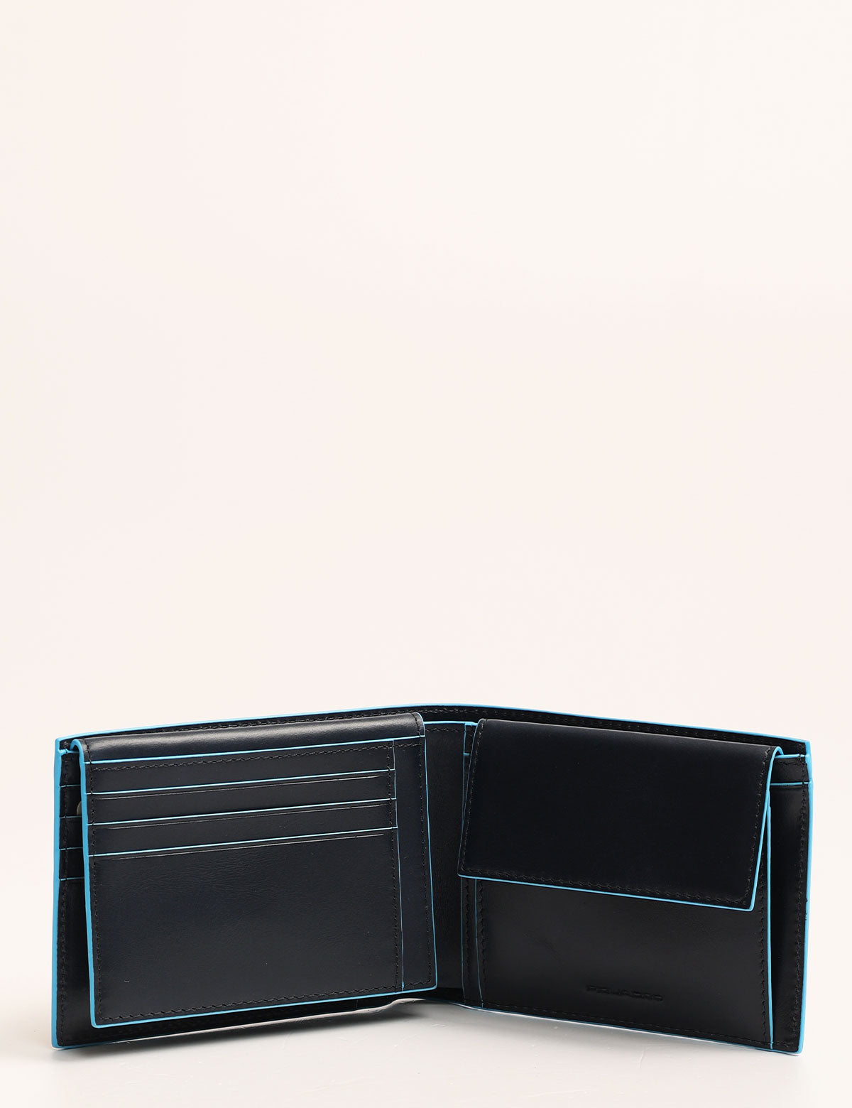 Piquadro wallet with document holder and RFID Blue Square