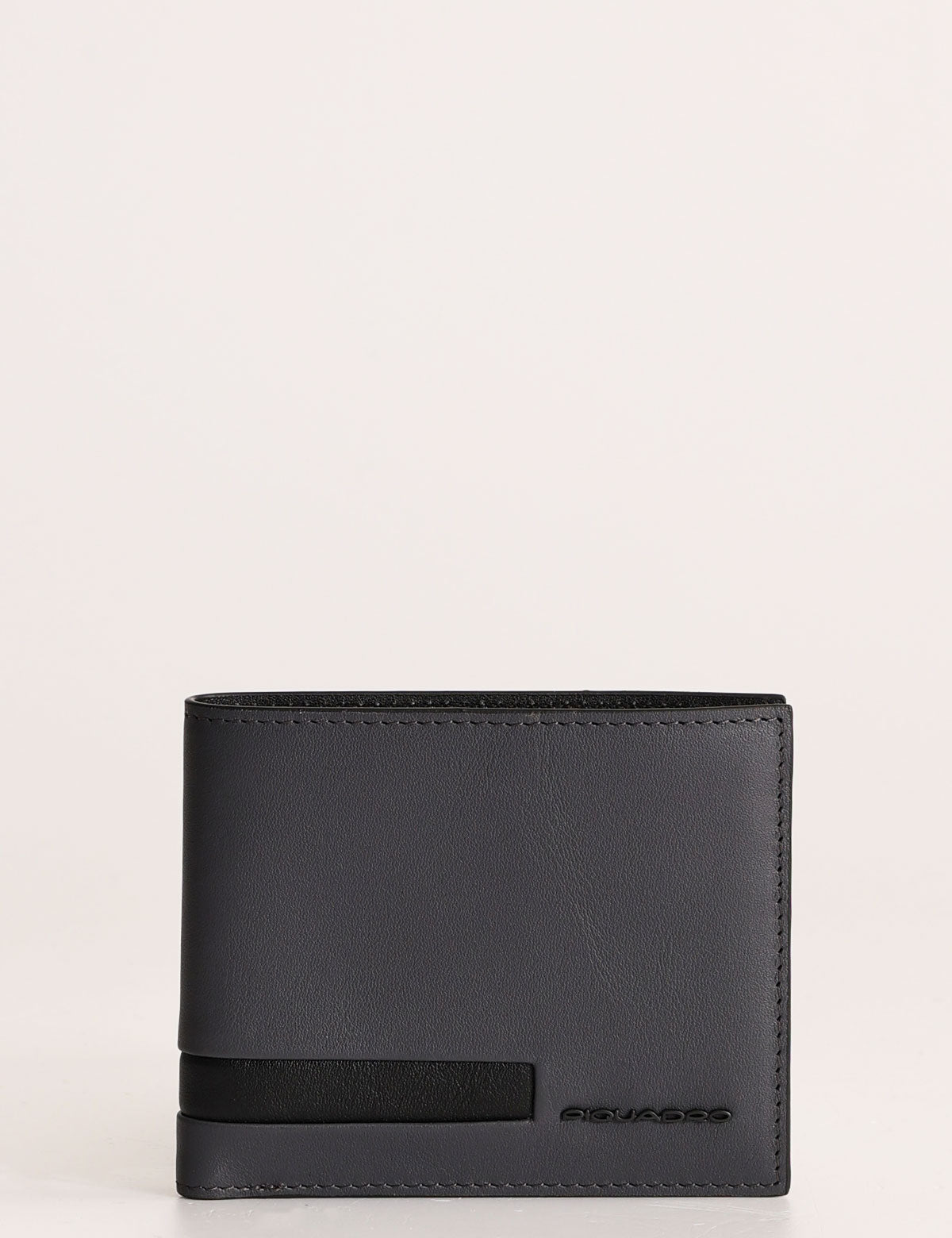 Piquadro leather wallet with removable document holder