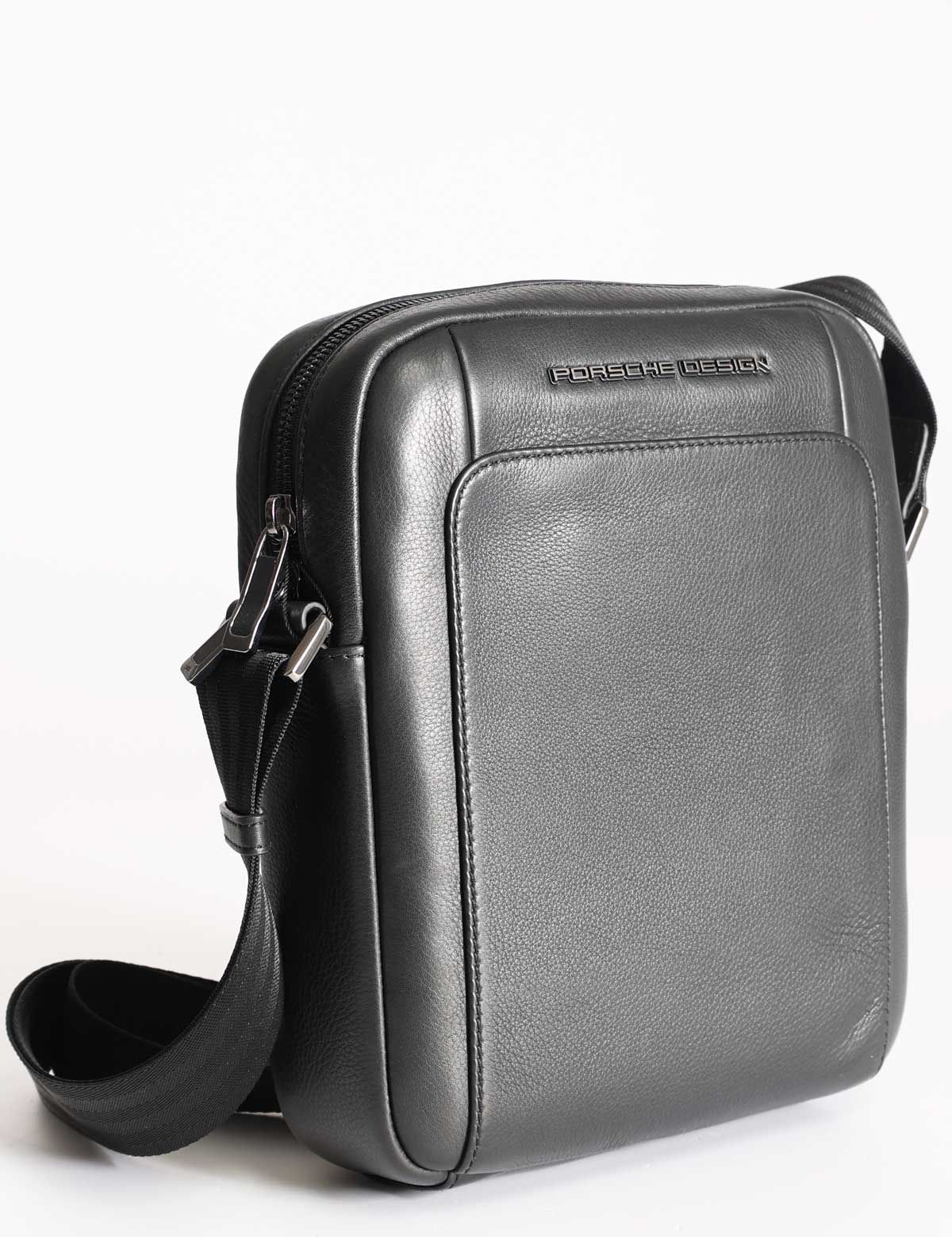 Kleine Porsche Design Roadster Tasche