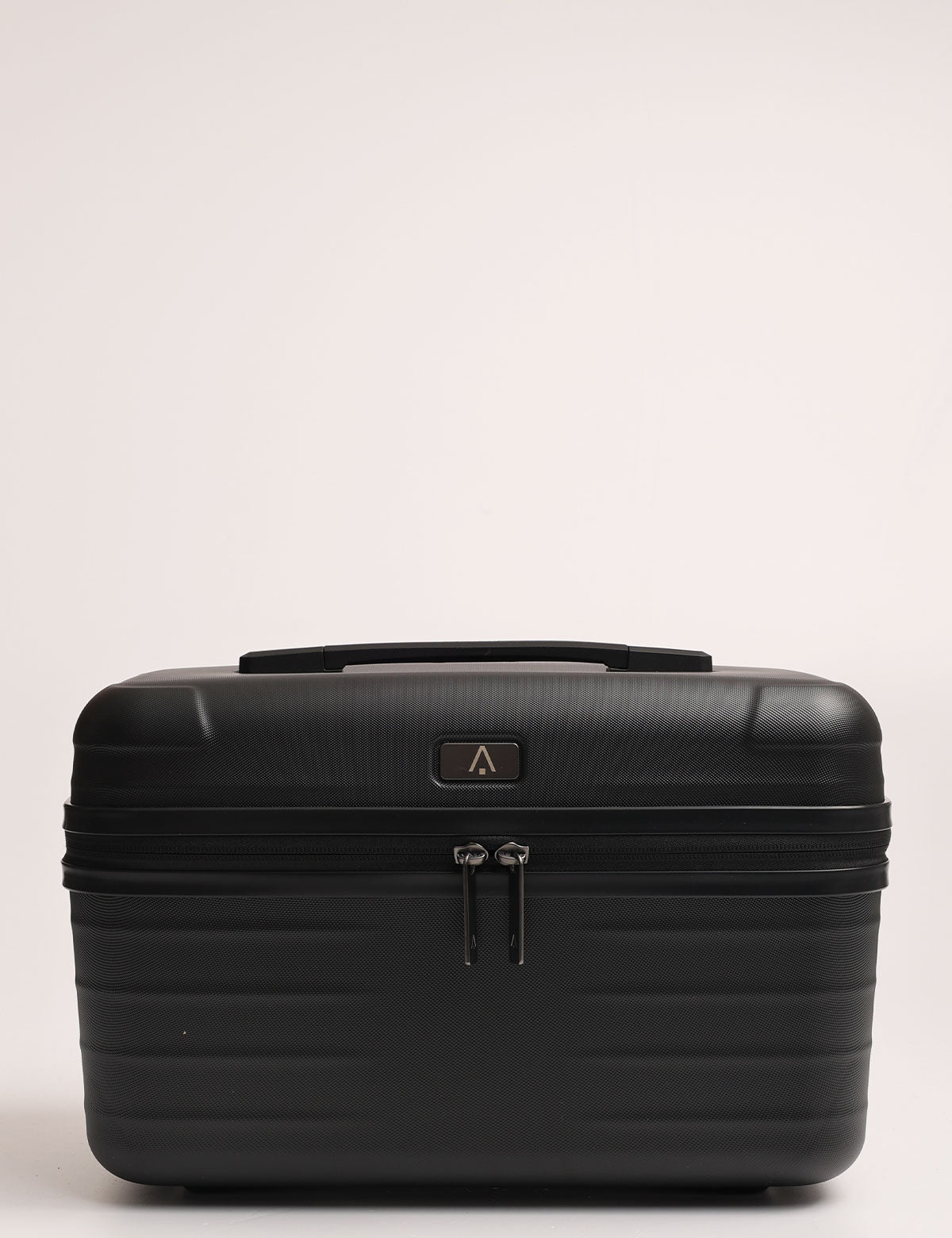 Titan Litron Beauty Case